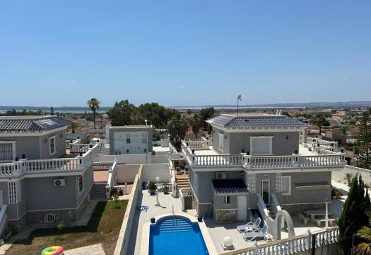 Reventa - Chalet / Villa - Ciudad Quesada - Rojales