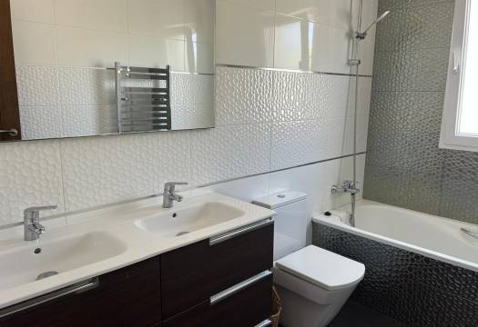 Reventa - Chalet / Villa - Ciudad Quesada - Rojales