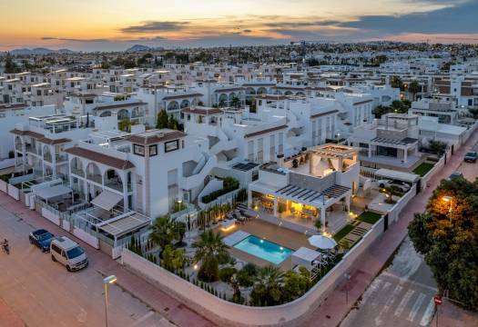 Resale - Villa - Ciudad Quesada