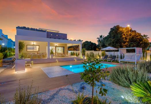 Resale - Villa - Ciudad Quesada