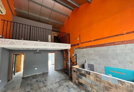 Reventa - Propiedad Comercial - Algorfa - La Finca Golf Resort