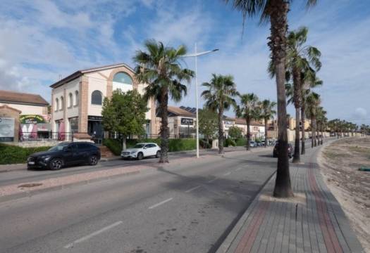 Reventa - Propiedad Comercial - Algorfa - La Finca Golf Course
