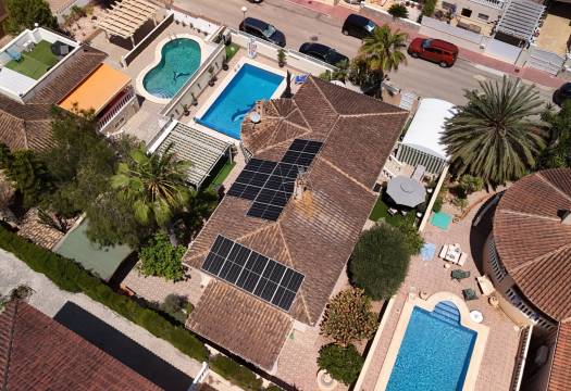 Resale - Villa - Benijofar