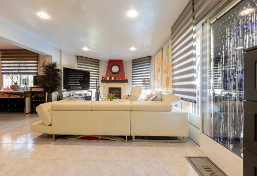 Resale - Villa - Benijofar
