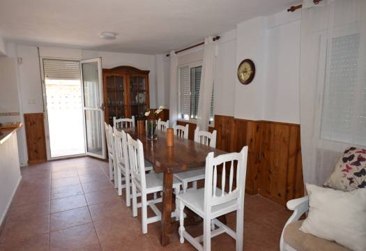 Resale - Villa - Guardamar del Segura