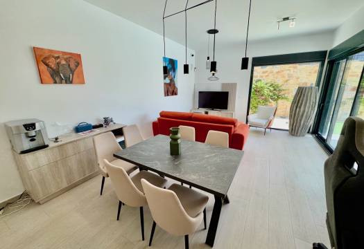 Resale - Villa - Algorfa - La Finca Golf Resort