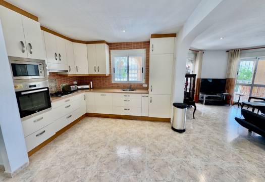 Resale - Villa - Benijofar