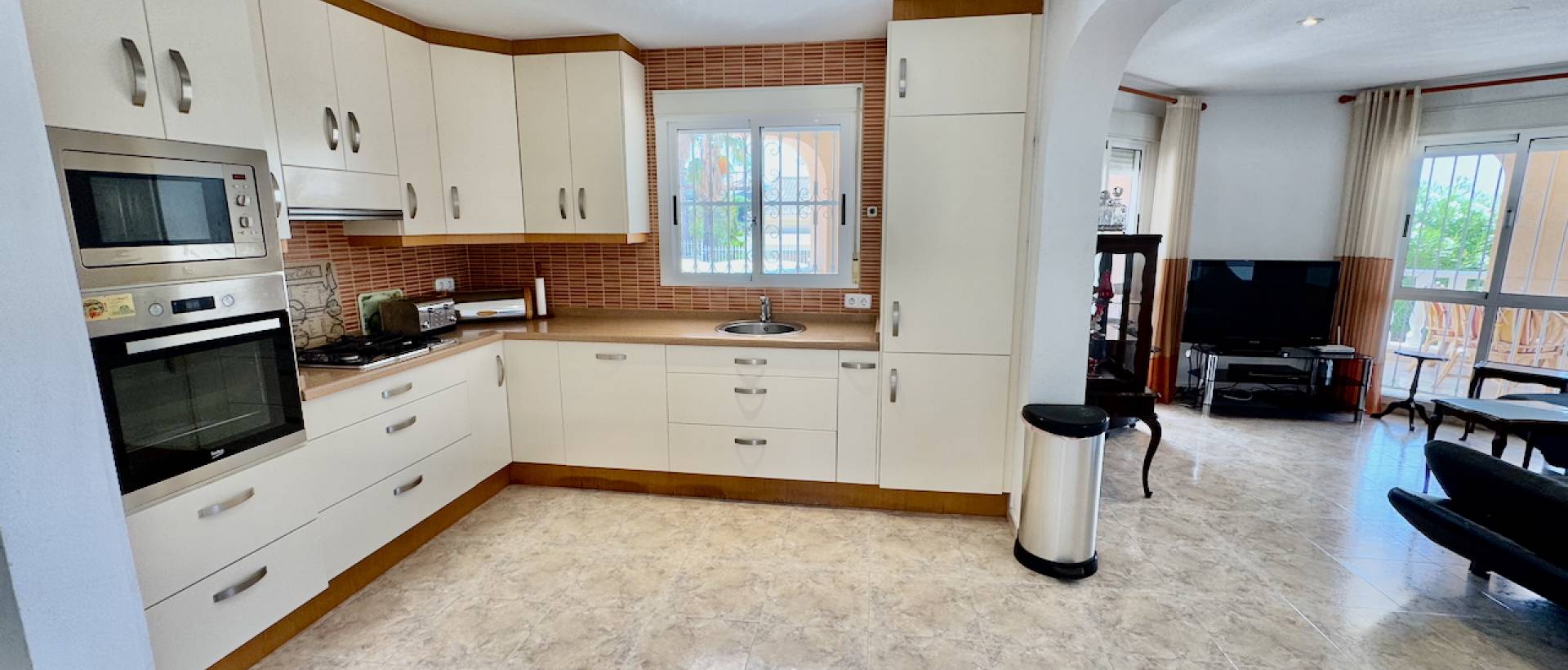 Resale - Villa - Benijofar