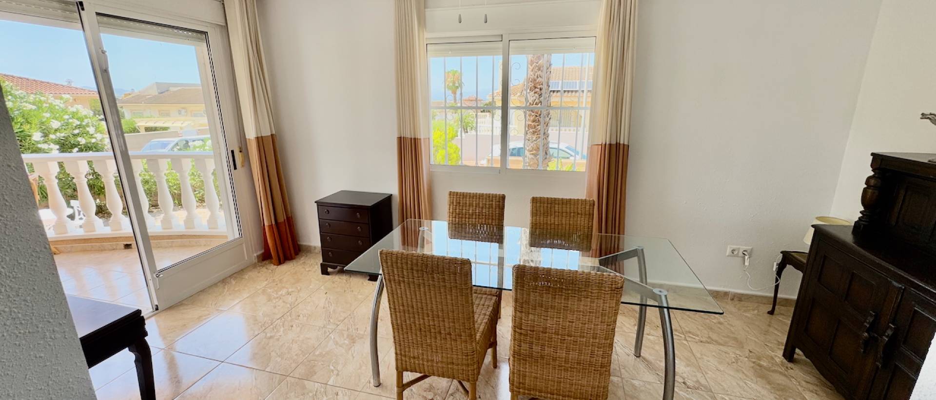Resale - Villa - Benijofar