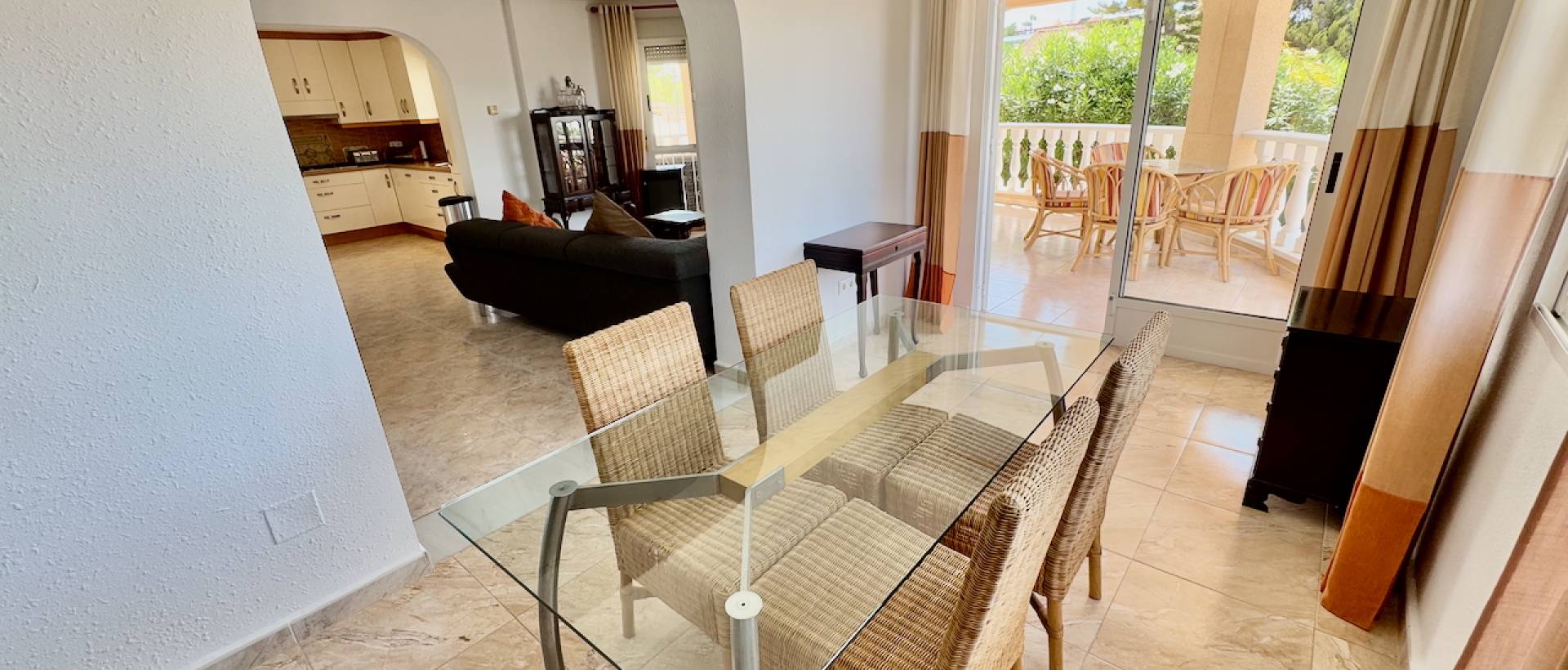 Resale - Villa - Benijofar
