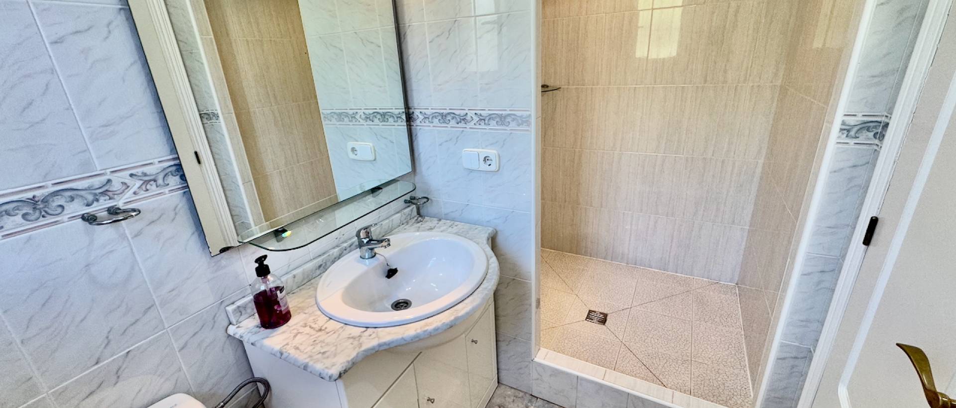 Resale - Villa - Benijofar