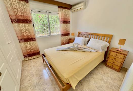 Resale - Villa - Benijofar