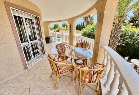 Resale - Villa - Benijofar