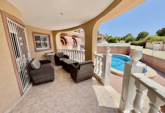 Resale - Villa - Benijofar