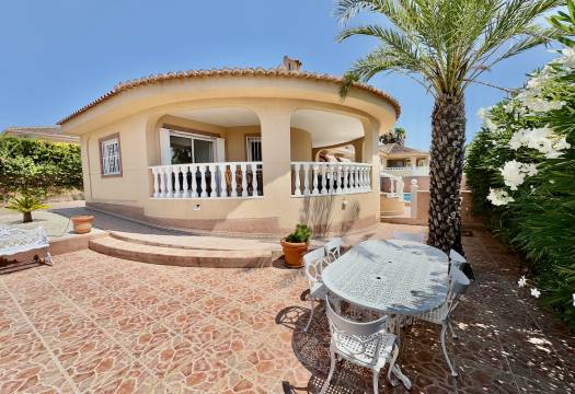 Resale - Villa - Benijofar
