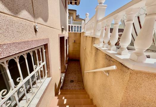 Resale - Villa - Benijofar