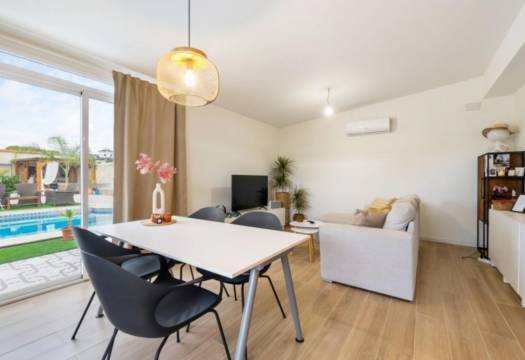 Resale - Villa / Detached - Ciudad Quesada - Quesada Center