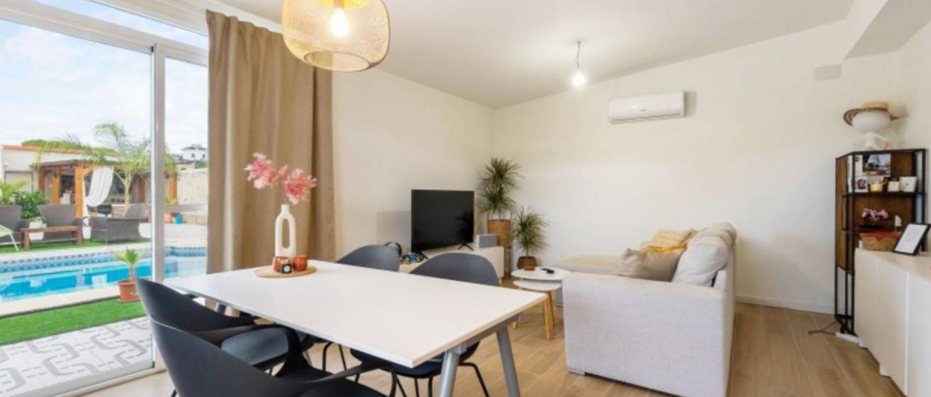 Resale - Villa / Detached - Ciudad Quesada - Quesada Center