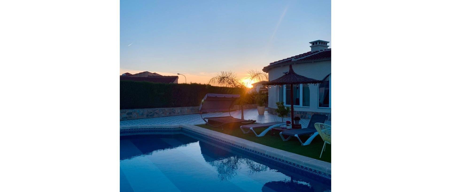 Resale - Villa / Detached - Ciudad Quesada - Quesada Center