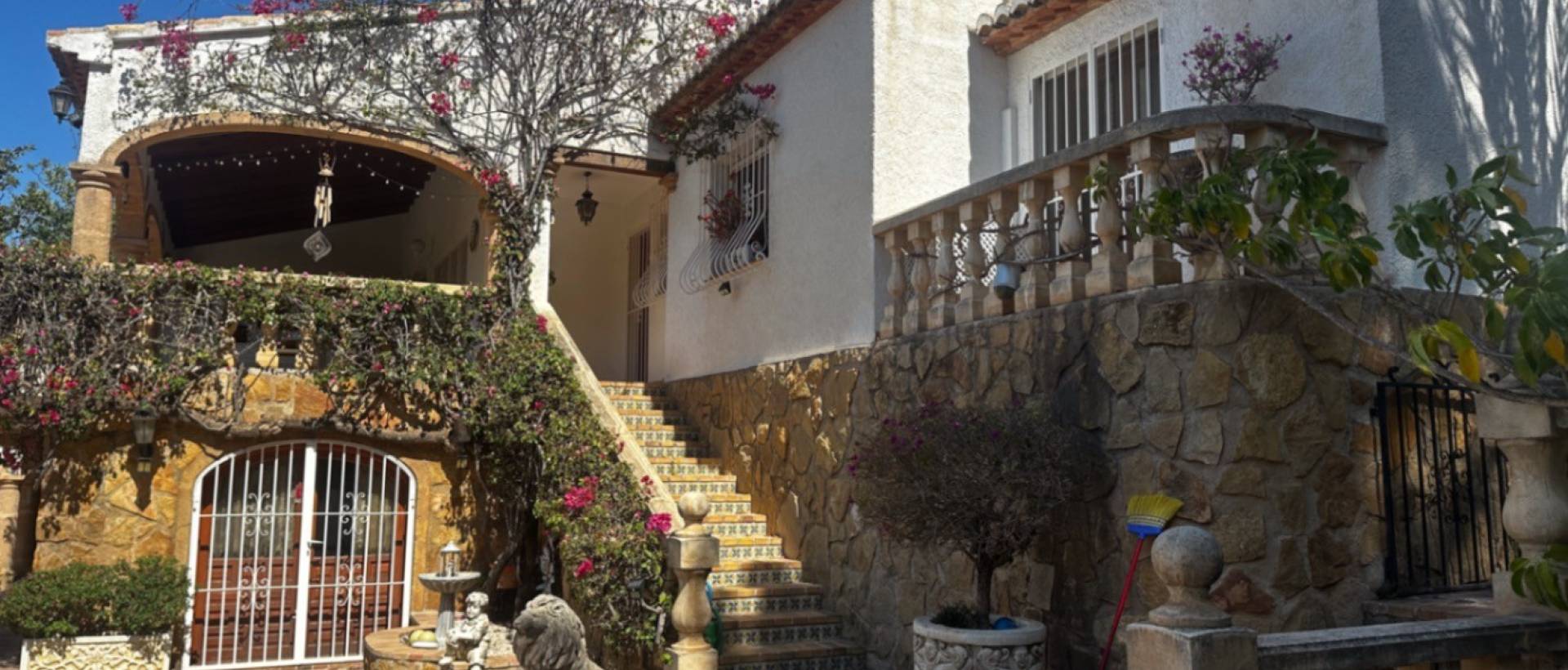 Resale - Villa - Jávea - Montgó