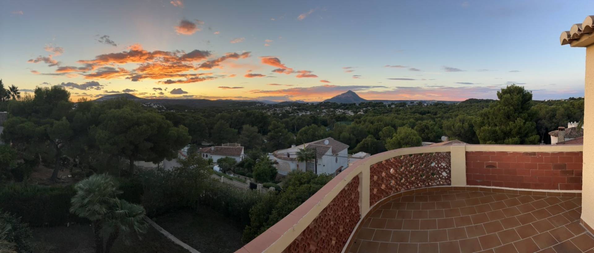 Resale - Villa - Jávea - Montgó