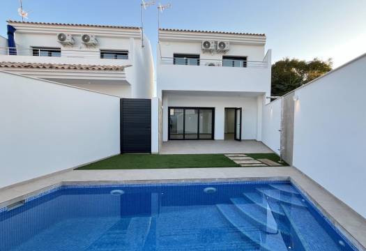 Obra Nueva - Villa / Chalet - San Pedro del Pinatar - Lo pagan