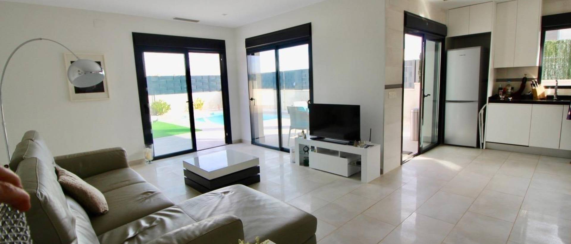 Obra Nueva - Villa / Chalet - Pinoso - Lel