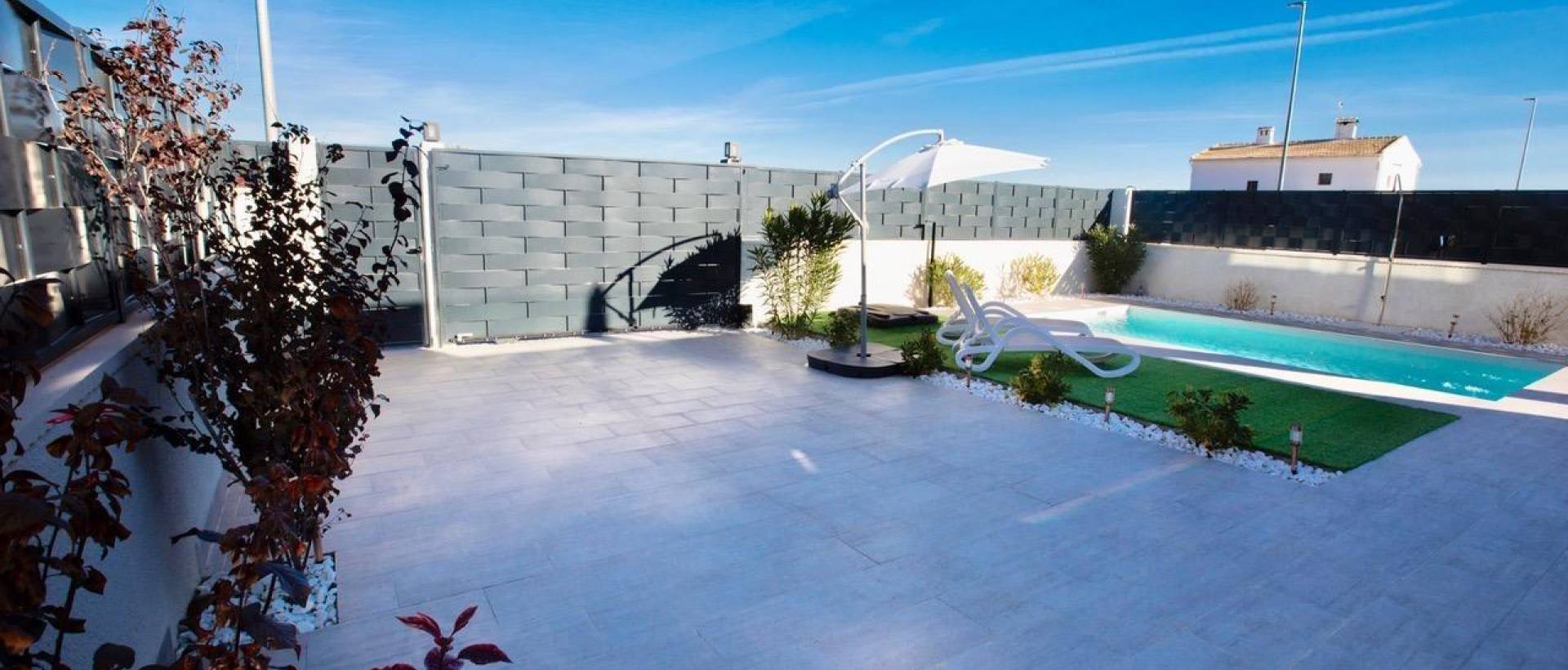 Obra Nueva - Villa / Chalet - Pinoso - Lel