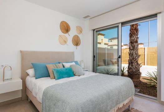 Obra Nueva - Top Floor Bungalow - Dolores - Sector 3