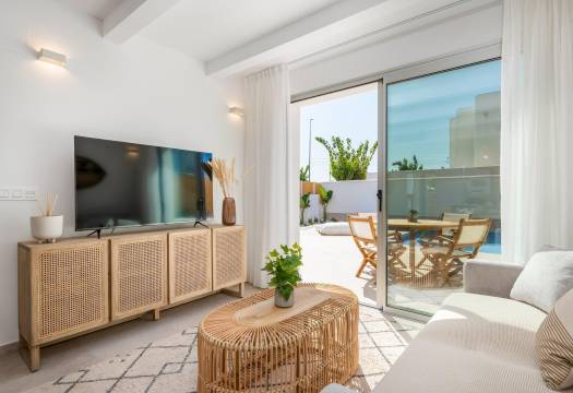 Obra Nueva - Top Floor Bungalow - Dolores - Sector 3