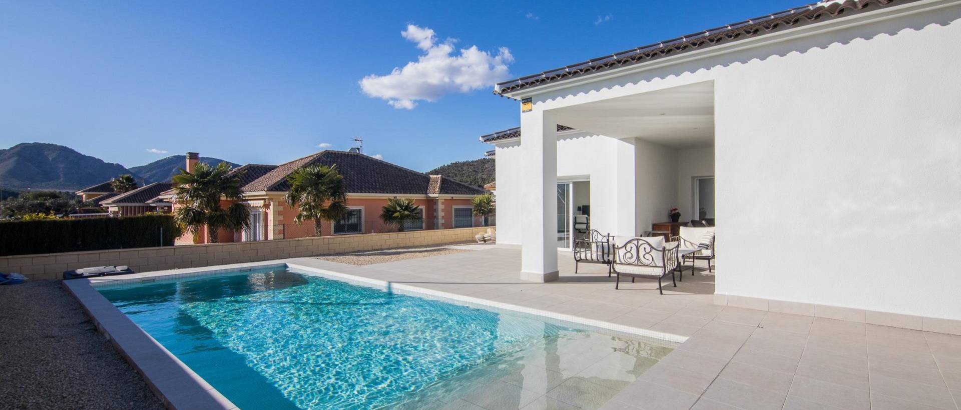Obra Nueva - Villa / Chalet - Pinoso - Lel