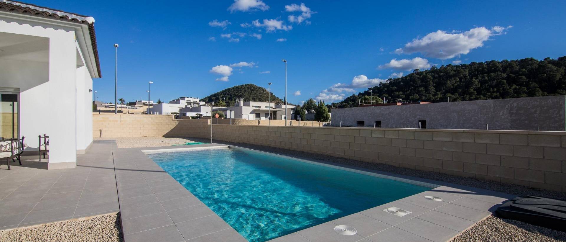 Obra Nueva - Villa / Chalet - Pinoso - Lel
