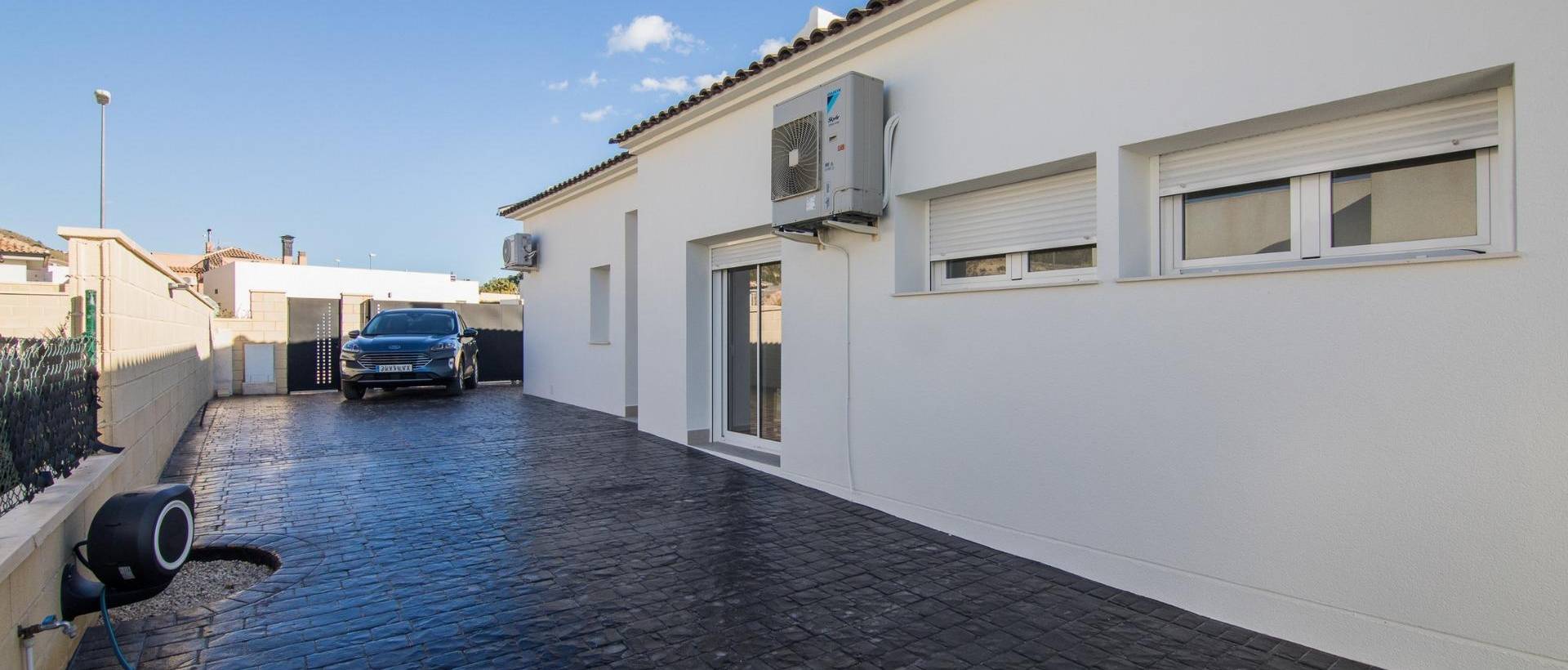 Obra Nueva - Villa / Chalet - Pinoso - Lel