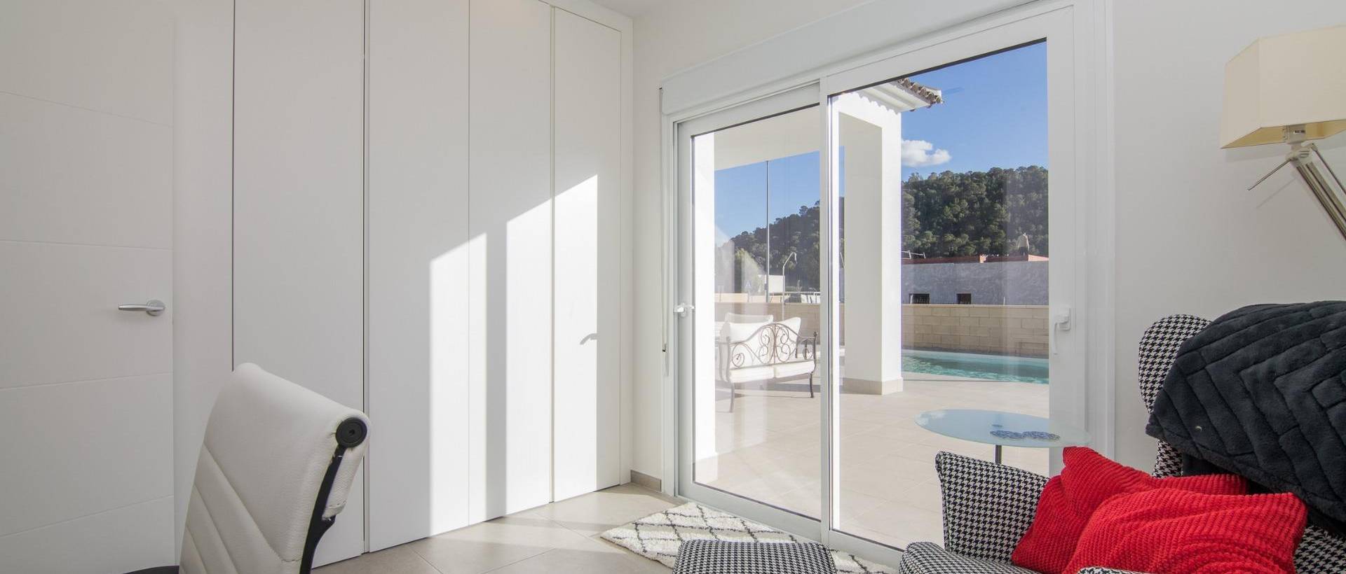 Obra Nueva - Villa / Chalet - Pinoso - Lel