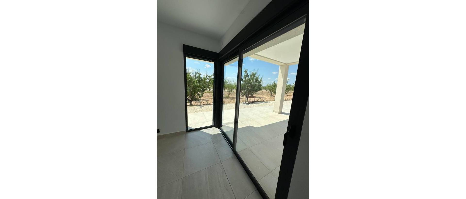 Obra Nueva - Villa / Chalet - Pinoso - Lel