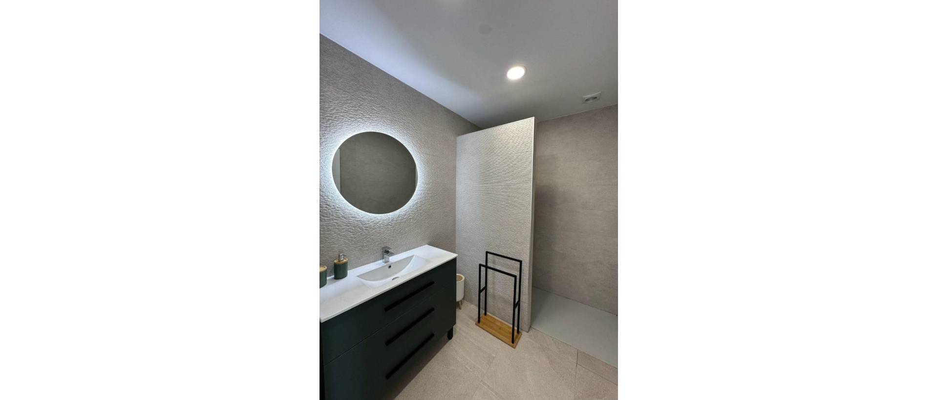 Obra Nueva - Villa / Chalet - Pinoso - Lel