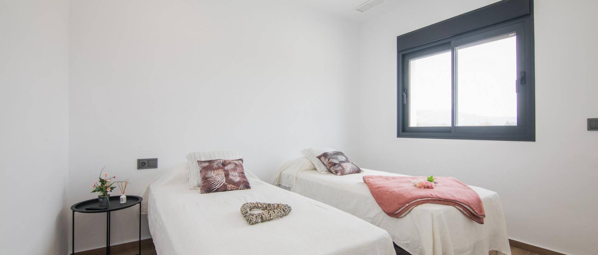 Obra Nueva - Villa / Chalet - Pinoso - Lel