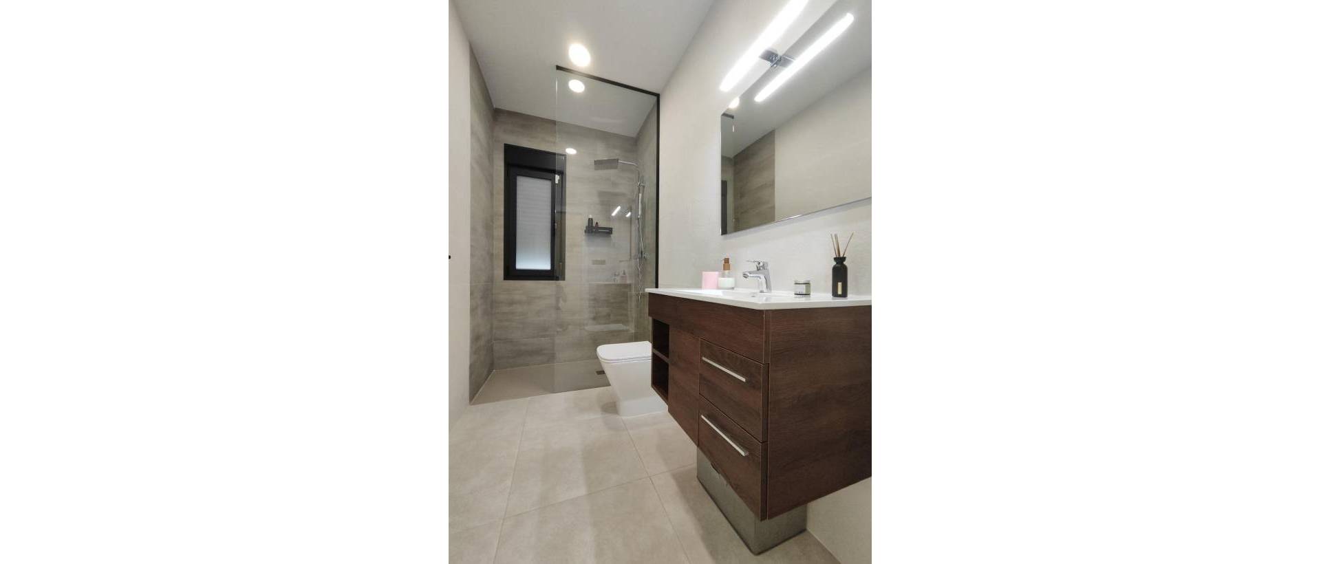 Obra Nueva - Villa / Chalet - Pinoso - Lel