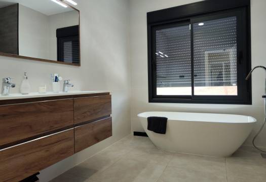 Obra Nueva - Villa / Chalet - Pinoso - Lel