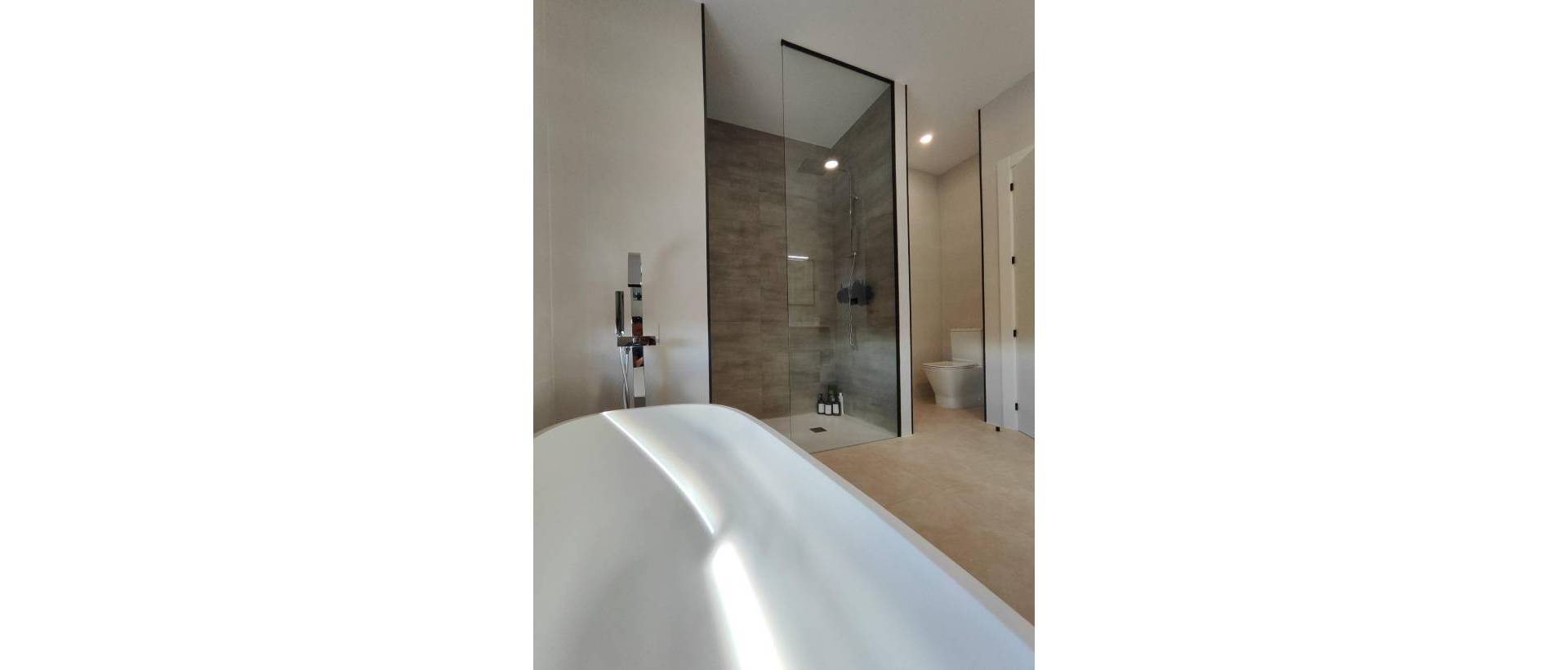 Obra Nueva - Villa / Chalet - Pinoso - Lel