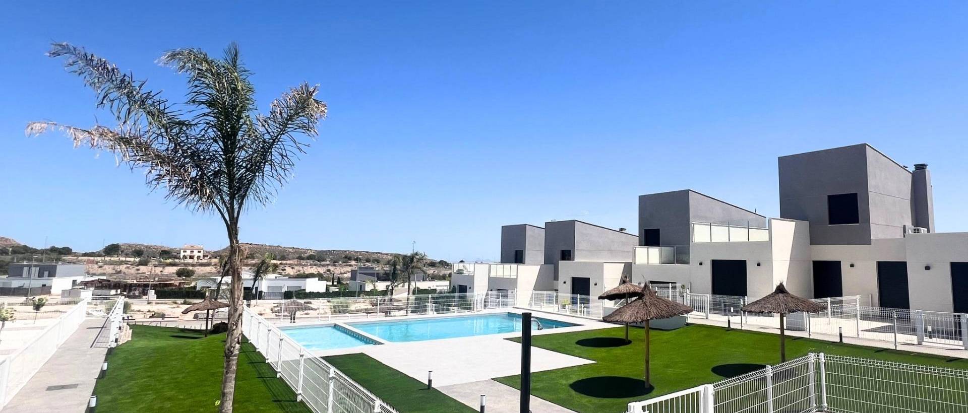 Obra Nueva - Adosado - BAÑOS Y MENDIGO - Altaona Golf