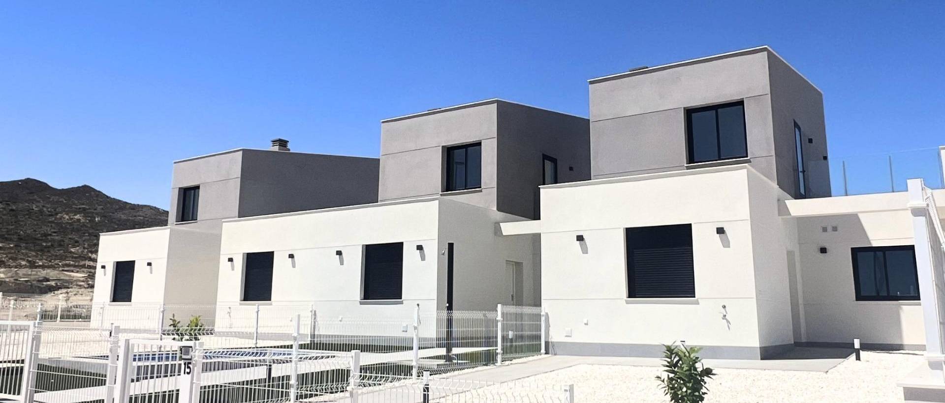 Obra Nueva - Semidetached - BAÑOS Y MENDIGO - Altaona Golf