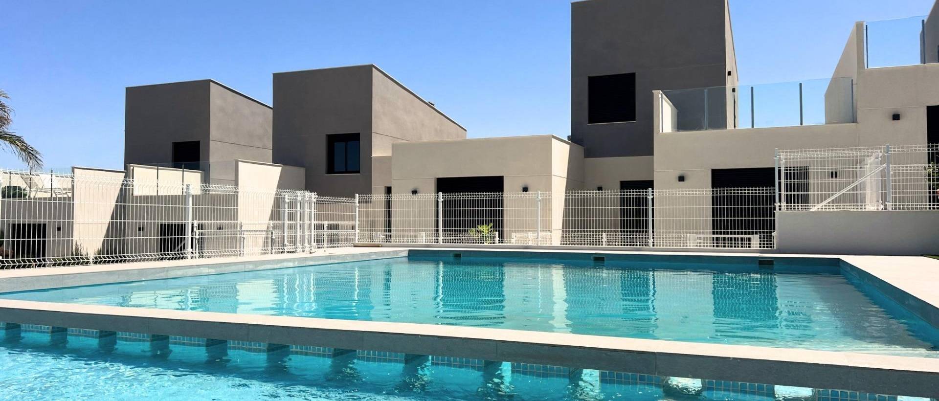 Obra Nueva - Semidetached - BAÑOS Y MENDIGO - Altaona Golf