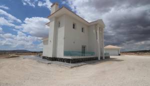 Obra Nueva - Villa / Chalet - Pinoso - Camino Del Prado