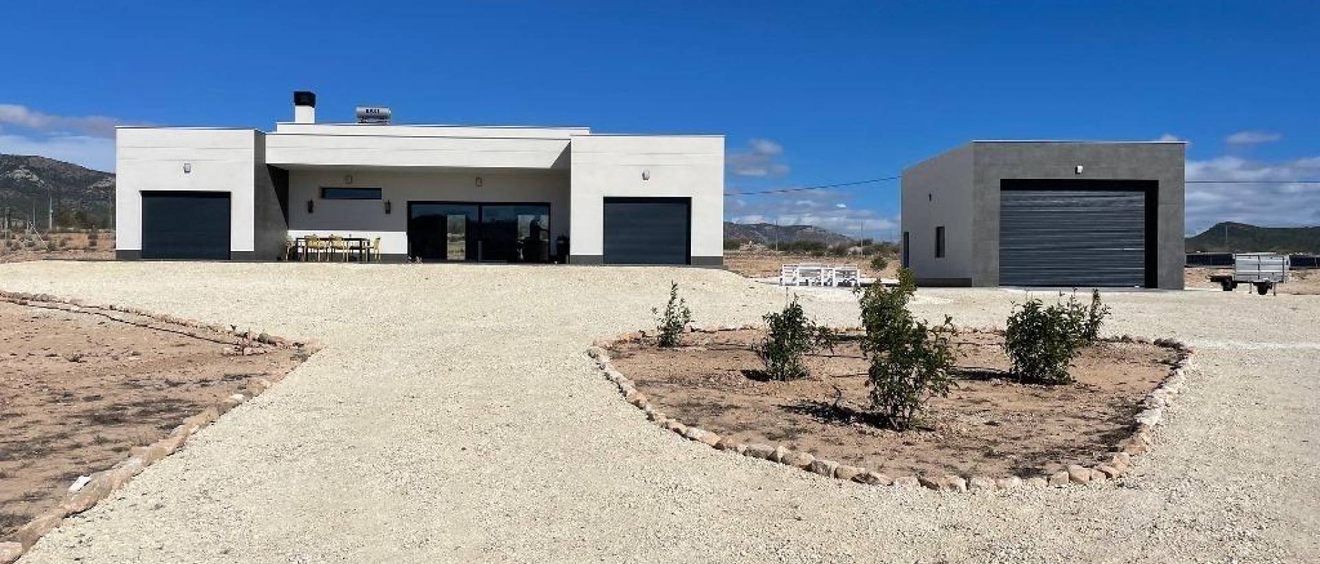 Obra Nueva - Villa / Chalet - Pinoso - Camino Del Prado