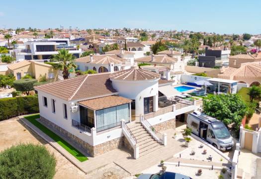 Villa / Chalet - Reventa - Ciudad Quesada - Town Center