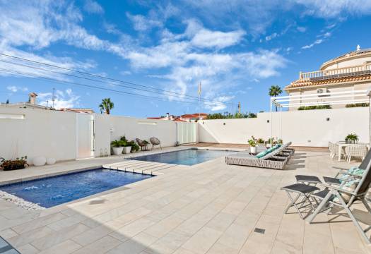 Reventa - Villa / Chalet - Ciudad Quesada