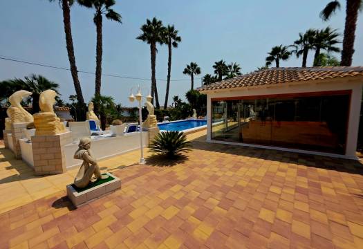 Resale - Villa - Catral