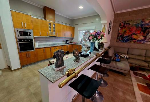 Resale - Villa - Catral