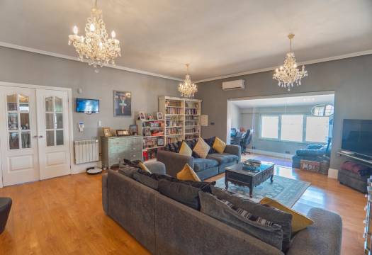 Resale - Villa - Heredades